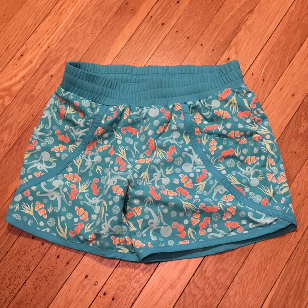 Columbia girls SET: swim/athletic shorts & sunhat